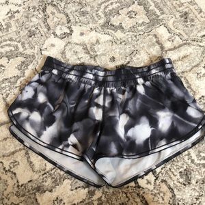 Lululemon running shorts size 6